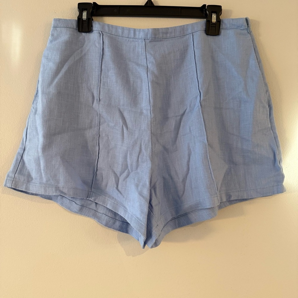 NWT Glassons Linen Shorts